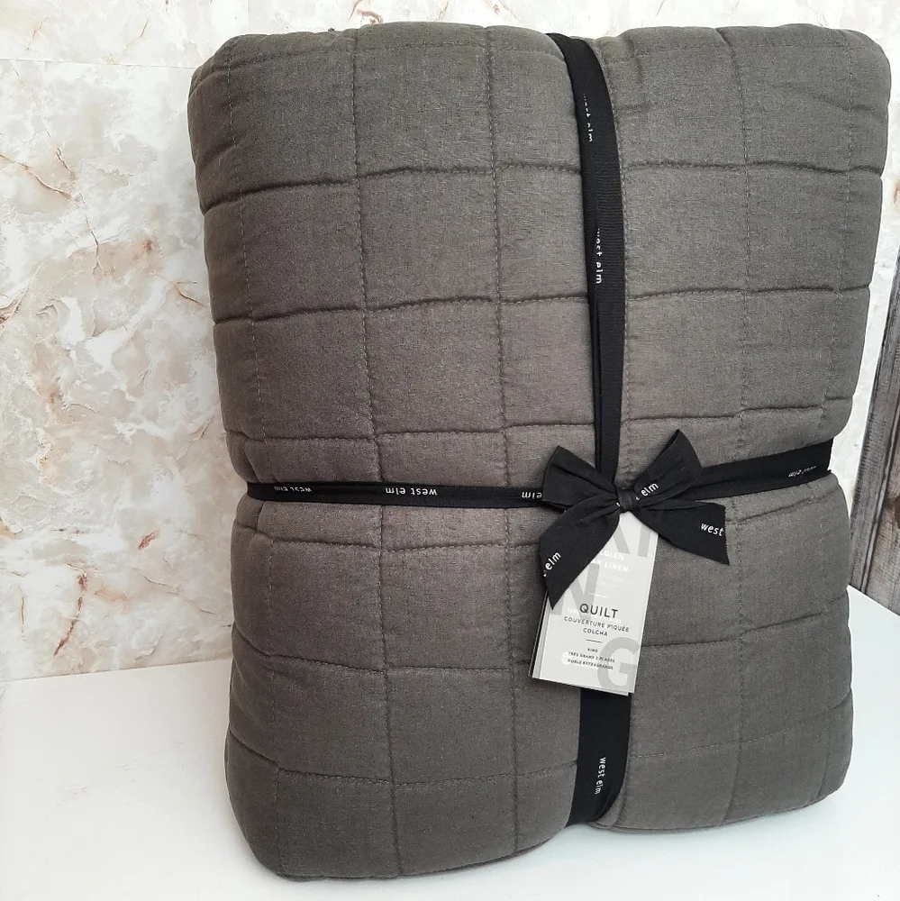 West Elm Belgian Flax Linen Frayed Edge King Quilt Slate
